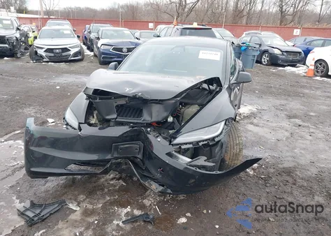 2024 Tesla Model 3 Long Range Dual Motor All-Wheel Drive z USA, uszkodzony, nr VIN 5YJ3E1EB9RF826102